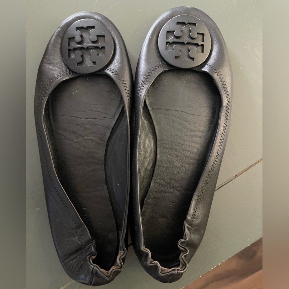 Tory Burch Black Leather Flats with Logo